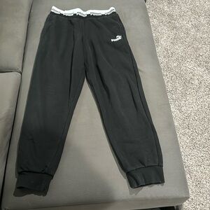 black puma sweatpants